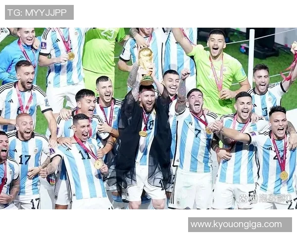 全球足坛巨星风云录：那些闪耀国际舞台的足球明星们