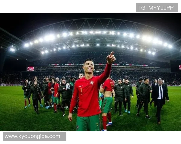 足球明星退役时刻泪目瞬间回顾感人画面引发球迷共鸣